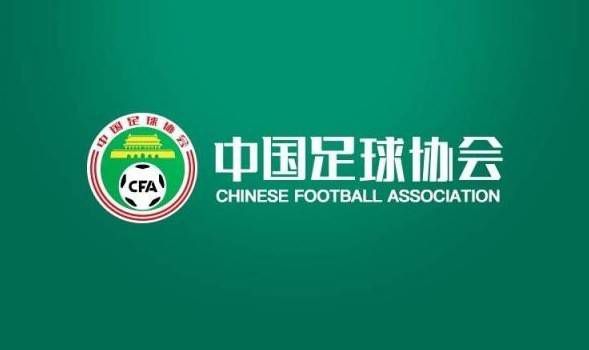 而在场等候的热情粉丝们也令当天的气氛更加高涨。