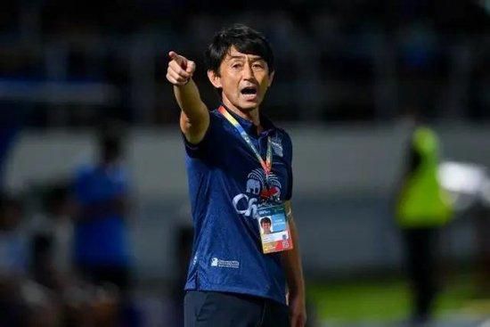 该剧由宇乐乐影业、优酷出品，杨紫、井柏然等 蕾哈娜穿比基尼沙滩拍照 展露健康肤色匀称身材 2013-11-07 近日，蕾哈娜在巴巴多斯岛拍摄比基尼写真，她露出健康的肤色和健美匀称的身材，在沙滩上玩乐嬉戏。