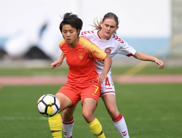 2021院线电影前瞻报告 2020-11-04 电影频道融媒体中心、、M大数据发布《2021年院线电影前瞻报告》。