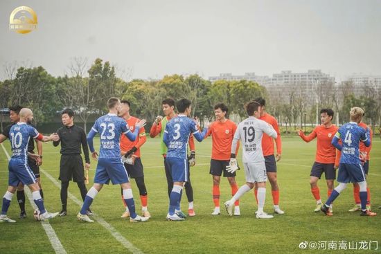 首先是刚于6月16日上映的电影《到炮火中去》，目前已经决定暂时不让权相佑参加电影的宣传活动。
