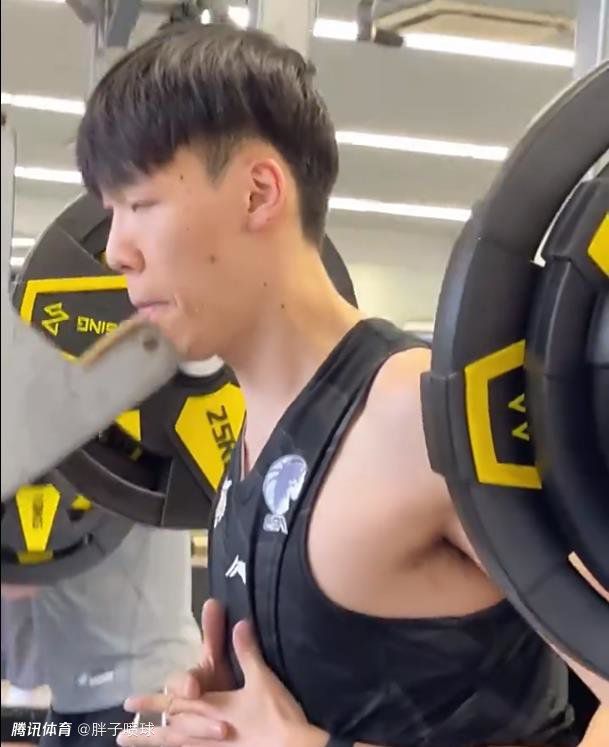 影片由杨荔钠导演、尹露监制，吴彦姝、奚美娟领衔主演，文淇特别主演，朱时茂友情出演，讲述85岁母亲照顾65岁患阿尔茨海默病女儿的故事。