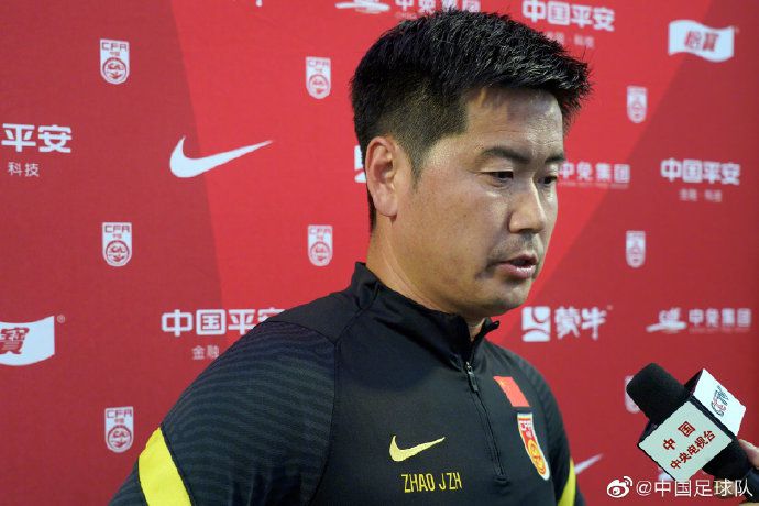 CCTV6 VIP影院 搜索 电影 星闻 独家 更多 专题 图片 视频 滚动 首页 新闻 大片 影库 CCTV6 VIP影院 客户端 电影网>新闻>原创深度策划 糖水伯获提金鸡奖最佳男配,袁富华谈演好角色秘密 时间：2025.