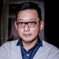 警方将其归咎于哥伦比亚贩毒集团，而警探卢·卢伯斯尼克另有想法，认为只是个人所为，把目标锁定在一名罪犯身上——这位珠宝大盗正寻求最后得分，卢则打破了“犯罪101”的所有规则。